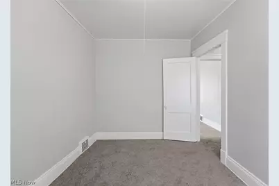477 E 148th Street, Loveland, OH 44110 - Photo 14