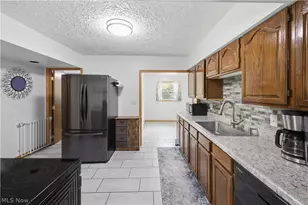 1057 Center Rd, Clinton, OH 44216 - Photo 10