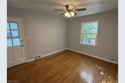 19430 Winslow Road, Huber Heights, OH 44122 - Photo 10