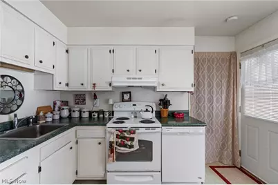957 Curtwood Drive, Wooster, OH 44691 - Photo 10