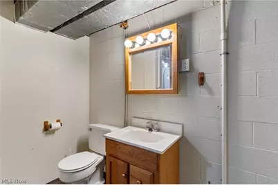 957 Curtwood Drive, Wooster, OH 44691 - Photo 32