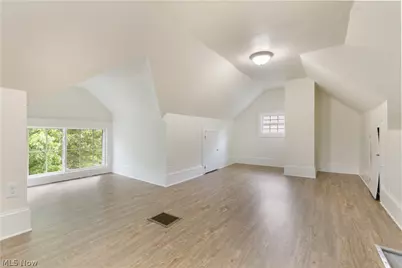156 E Mapledale Avenue, Akron, OH 44301 - Photo 26