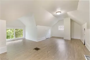 156 E Mapledale Ave, Akron, OH 44301 - Photo 26