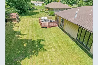 8160 Joyce Road, Grandview Heights, OH 44147 - Photo 38