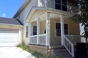 10011 Hulda Ave, Loveland, OH 44104 - Photo 2