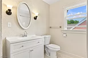 513 Redondo Rd, Youngstown, OH 44504 - Photo 14