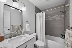 38408 Piccadilly Square, Willoughby, OH 44094 - Photo 26