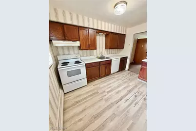 320 E Chestnut Street #2, Lisbon, OH 44432 - Photo 6