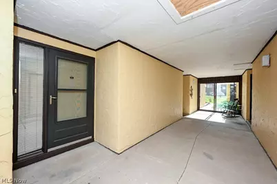 879 Hampton Ridge Drive, Akron, OH 44313 - Photo 2