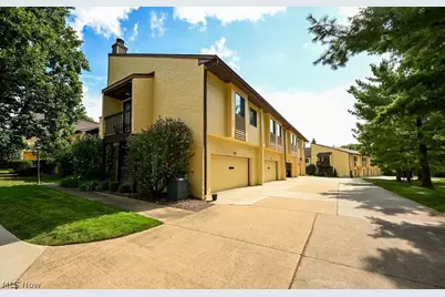 879 Hampton Ridge Drive, Akron, OH 44313 - Photo 32
