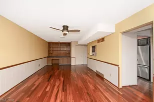 879 Hampton Ridge Dr, Akron, OH 44313 - Photo 12