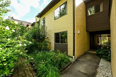 879 Hampton Ridge Drive, Akron, OH 44313 - Photo 1