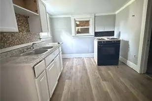 3310 W 54th St, Loveland, OH 44102 - Photo 2