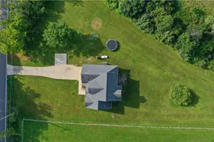 9802 Sharrott Rd, Poland, OH 44514 - Photo 2