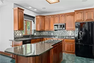 6232 Oak Point, Lorain, OH 44053 - Photo 16