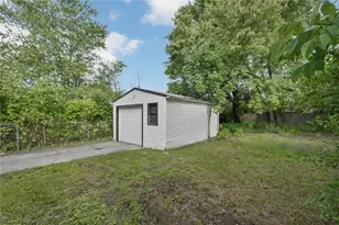 17419 Lotus Dr, Loveland, OH 44128 - Photo 34