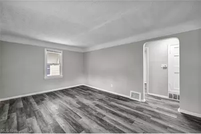 17419 Lotus Drive, Loveland, OH 44128 - Photo 6