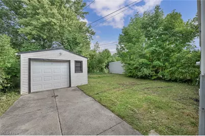 17419 Lotus Drive, Loveland, OH 44128 - Photo 32
