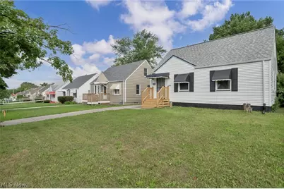 17419 Lotus Drive, Loveland, OH 44128 - Photo 4
