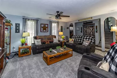 13485 Sunflower Avenue NW, Mogadore, OH 44260 - Photo 4