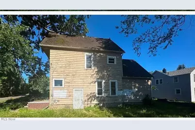 905 E Buchtel Avenue, Akron, OH 44305 - Photo 2