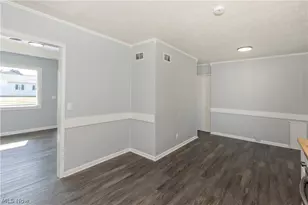 2215 Willowrow Ave NE, Canton, OH 44705 - Photo 14