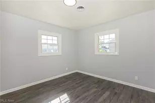 2215 Willowrow Ave NE, Canton, OH 44705 - Photo 18