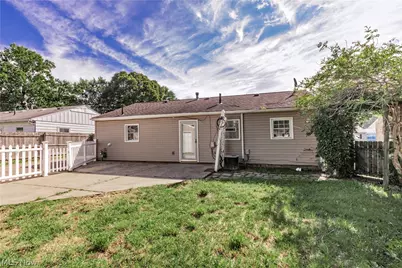 2215 Willowrow Avenue NE, Canton, OH 44705 - Photo 36
