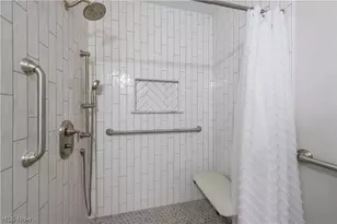 782 Pasadena Ave, Sheffield Lake, OH 44054 - Photo 16