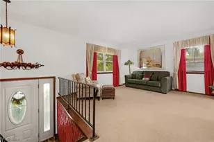 782 Pasadena Ave, Sheffield Lake, OH 44054 - Photo 4