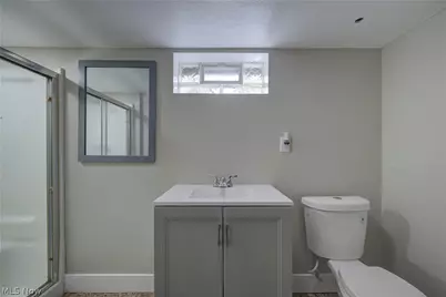 399 Olive Street, Elyria, OH 44035 - Photo 32