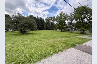 1278 Noble Street, Barberton, OH 44203 - Photo 2