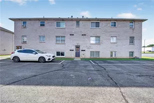 7349 Eisenhower Dr, Boardman, OH 44512 - Photo 30