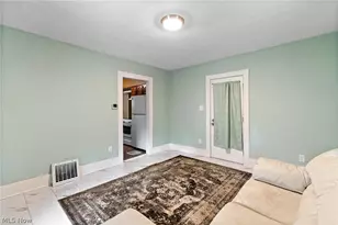 777 Montana Ave, Akron, OH 44314 - Photo 4