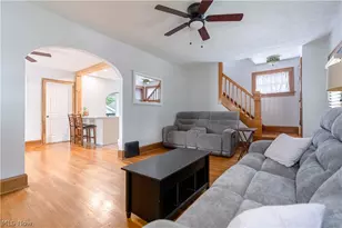 218 Harding Ave SW, Massillon, OH 44646 - Photo 4