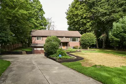 1170 N Plainview Drive, Copley, OH 44321 - Photo 1