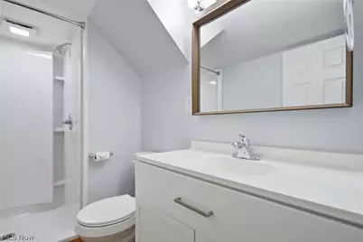571 Wesleyan Avenue, Barberton, OH 44203 - Photo 36
