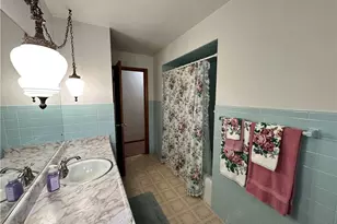 128 Starvaggi Dr, Weirton, WV 26062 - Photo 20