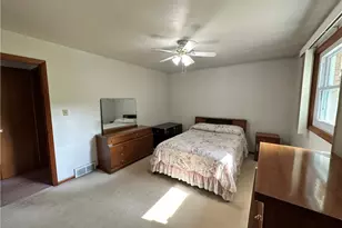 128 Starvaggi Dr, Weirton, WV 26062 - Photo 8