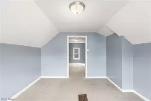 594 Columbia Ave, Akron, OH 44310 - Photo 26