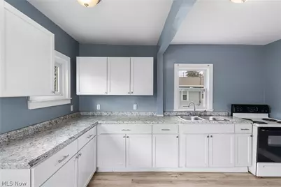 594 Columbia Avenue, Akron, OH 44310 - Photo 14