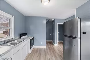 594 Columbia Ave, Akron, OH 44310 - Photo 14