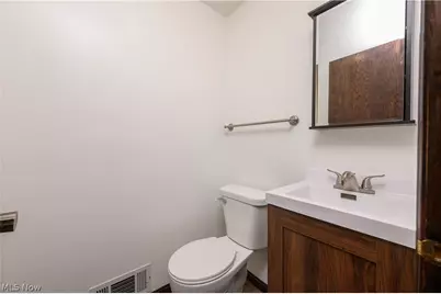 5326 Hillsboro Avenue SE, Canton, OH 44707 - Photo 20
