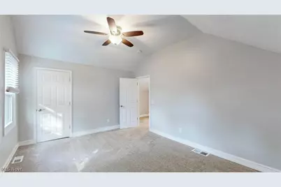 3004 Monroe Avenue, Loveland, OH 44113 - Photo 32