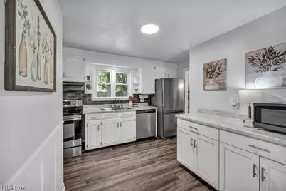 1469 Lilly Lane, Alliance, OH 44601 - Photo 2