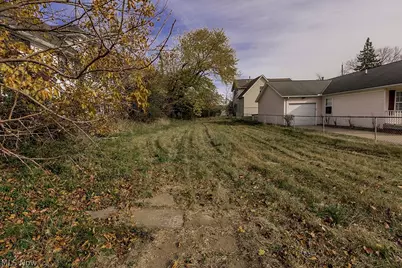 861 Lakeview Road, Loveland, OH 44108 - Photo 2