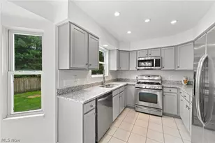 29008 Uxbridge Dr, Willowick, OH 44095 - Photo 10