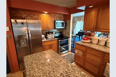 640 Harrison Avenue, Akron, OH 44314 - Photo 18