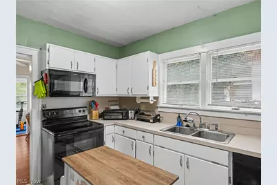 2472 4th Street, Cuyahoga Falls, OH 44221 - Photo 12