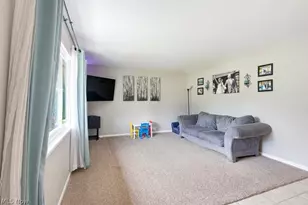 1342 Roseland Dr, Macedonia, OH 44056 - Photo 4